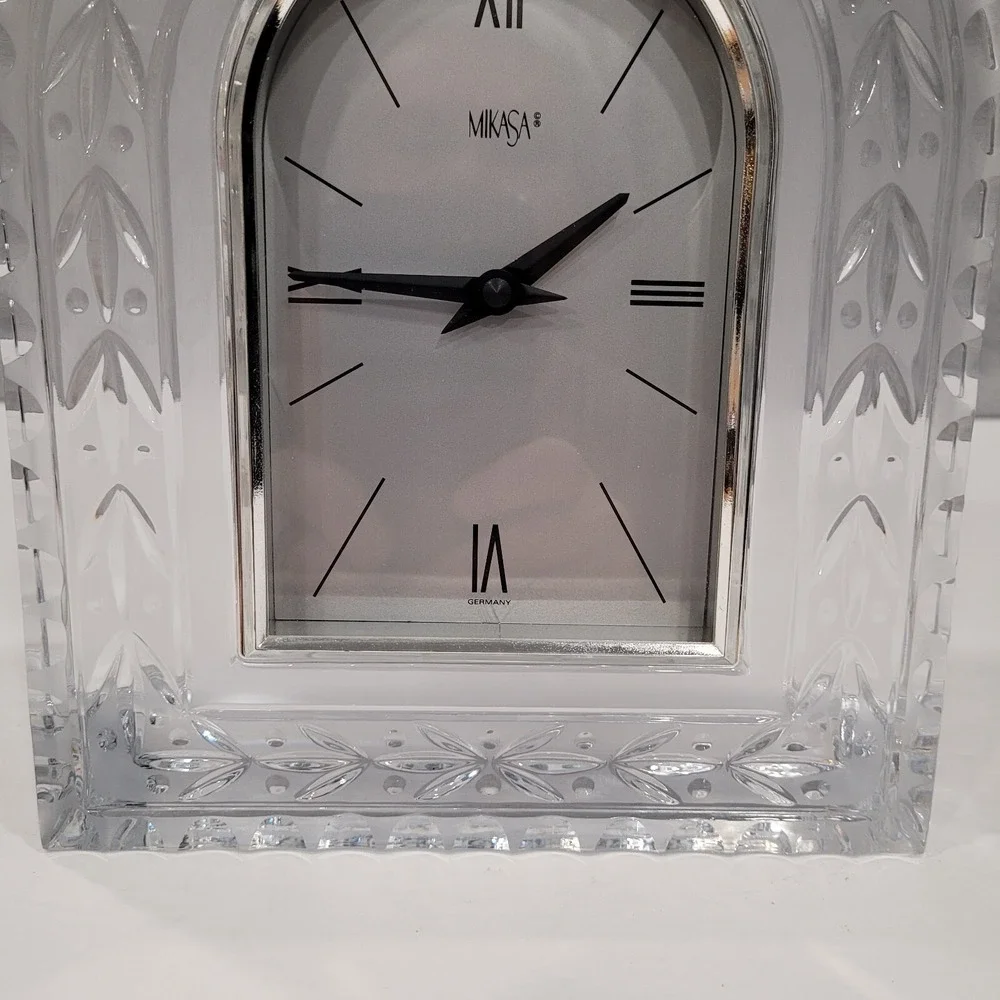Mikasa Crystal Mantel Clock Quartz Germany Elegant Desk Shelf Decor Timepiece